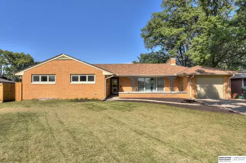 4538 Polk St, Omaha, NE 68117