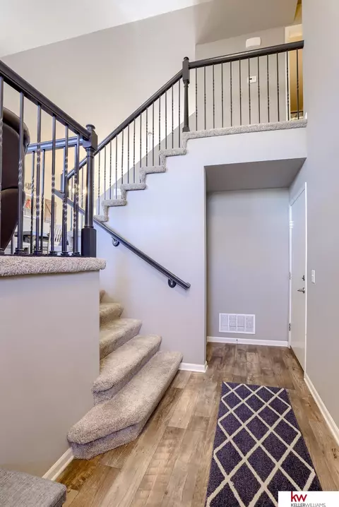 19081 Robin Dr, Omaha, NE 68136 photo 23