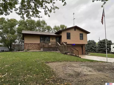 3156 Mckelvie Rd #10, Seward, NE 68434