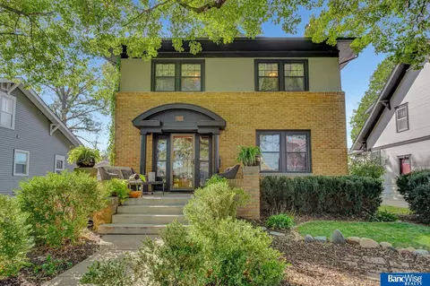 2103 Ryons St, Lincoln, NE 68502