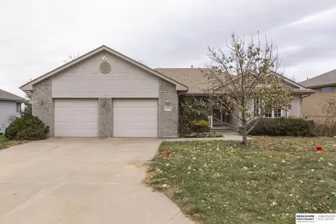 19599 Ridgeway Rd, Plattsmouth, NE 68048