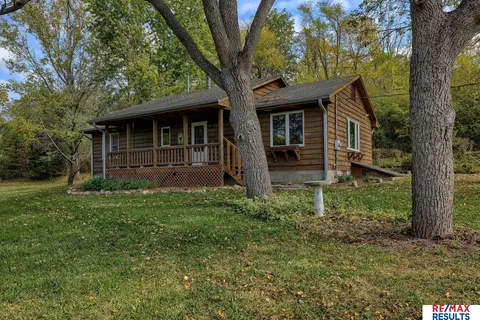 1288 County Road P47, Omaha, NE 68152