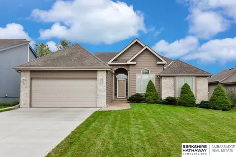 16357 Sahler St, Omaha, NE 68116