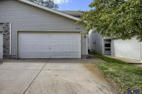 4715 Bel-ridge Dr, Lincoln, NE 68521