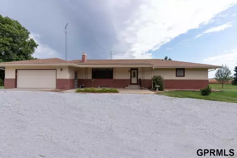 736 County Road 2250 Rd, Crete, NE 68333