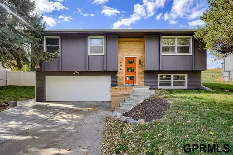 2606 N 143 Ave, Omaha, NE 68164