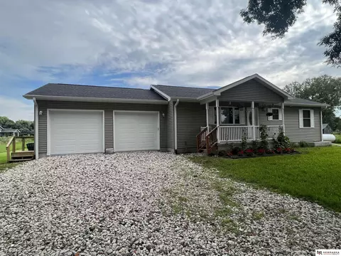 315 E Oak St, Dwight, NE 68635