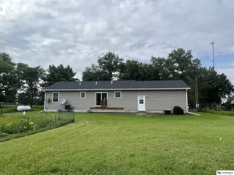 315 E Oak St, Dwight, NE 68635 photo 4