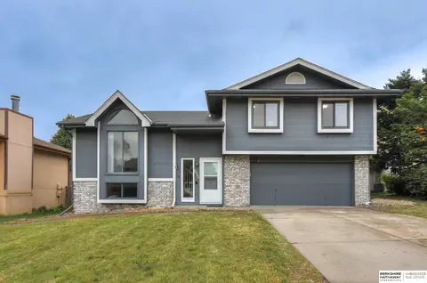 5530 S 155 St, Omaha, NE 68137