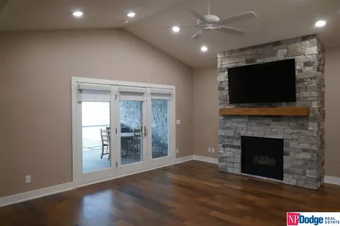 2651 Sievers Ct, Roca, NE 68430