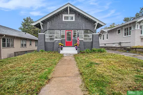 2584 Titus Ave, Omaha, NE 68112