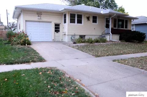 1815 Maxwell Ave, Fremont, NE 68025
