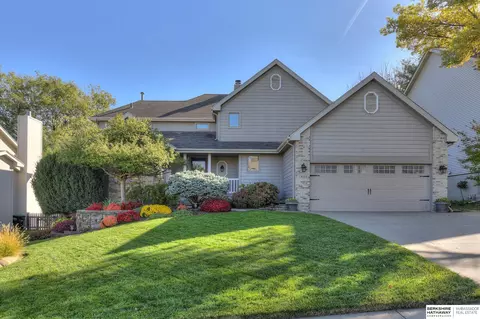 1405 N 160 St, Omaha, NE 68118