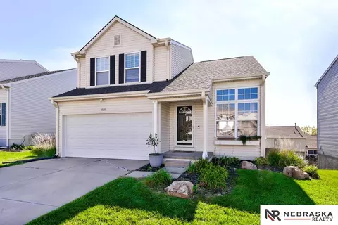 11211 Hanover St, Omaha, NE 68142
