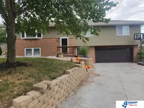 244 Charlie Cir, Syracuse, NE 68446