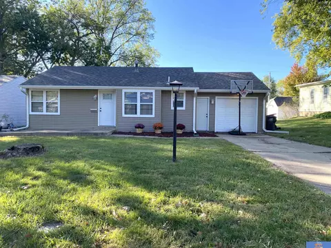 1411 Jefferson St, Beatrice, NE 68310