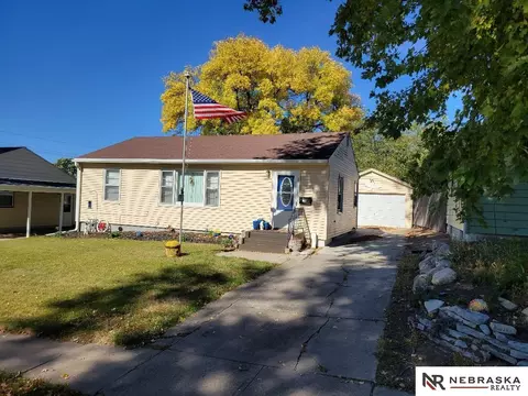 1050 W 8th St, Wahoo, NE 68066