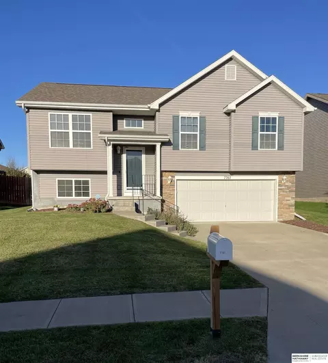 7761 N 86 Ave, Omaha, NE 68122