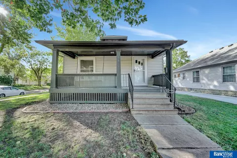 1465 Peach St, Lincoln, NE 68502