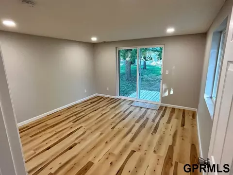 118 Cedar St, Beatrice, NE 68310 photo 8
