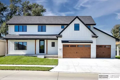 2546 N 188 St, Elkhorn, NE 68022