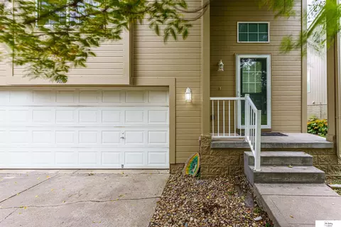 18915 K St, Omaha, NE 68164