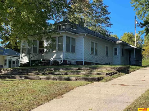 1716 L St, Tekamah, NE 68061