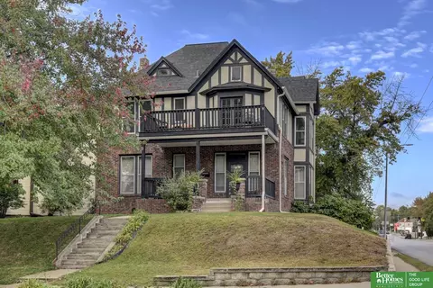 1902 S 33 St, Omaha, NE 68105