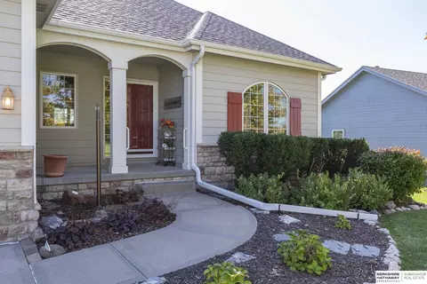 14617 Vane St, Bennington, NE 68007 photo 4