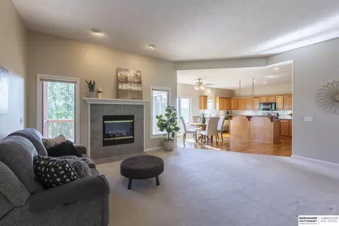 14617 Vane St, Bennington, NE 68007 photo 10