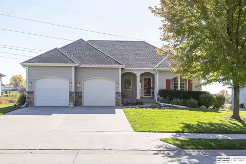 14617 Vane St, Bennington, NE 68007