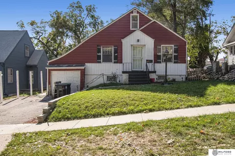 4203 Emmet St, Omaha, NE 68111