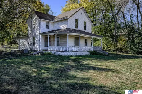 8285 W O St, Lincoln, NE 68528