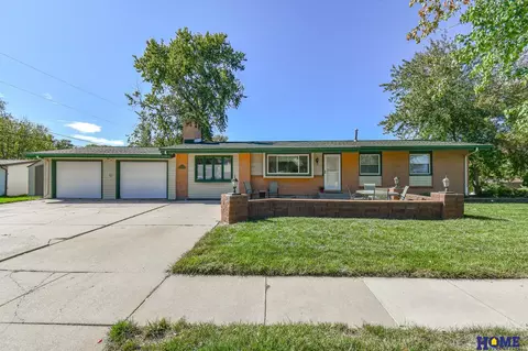 931 E Sanborn Dr, Lincoln, NE 68505