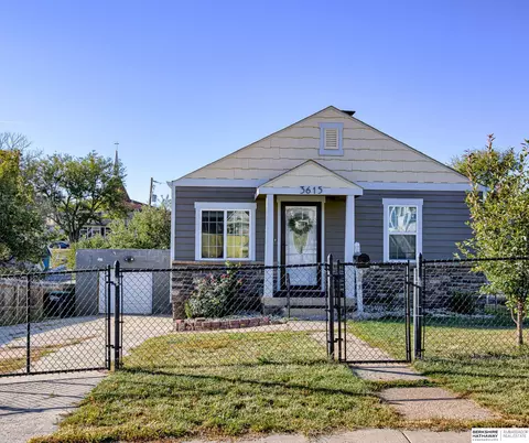 3615 W St, Omaha, NE 68107