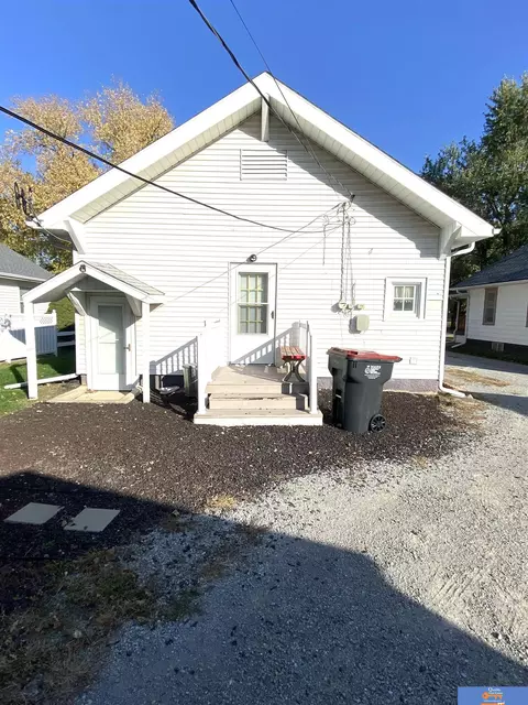 909 N 12th St, Beatrice, NE 68310 photo 6