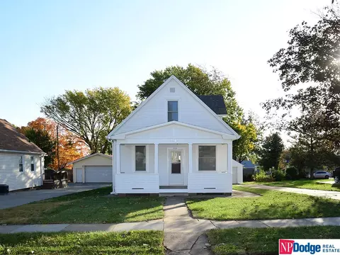 4115 S 38 St, Omaha, NE 68107
