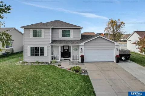 7737 S 28th St, Lincoln, NE 68516