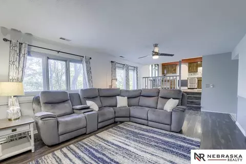 1018 Day Dr, Bellevue, NE 68005 photo 12