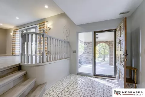 1018 Day Dr, Bellevue, NE 68005 photo 3