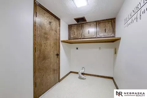 1018 Day Dr, Bellevue, NE 68005 photo 15