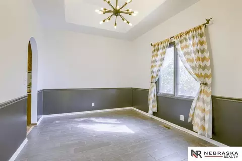 1018 Day Dr, Bellevue, NE 68005 photo 6