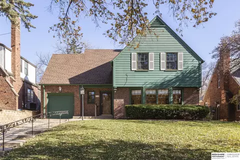 2331 N 53 St, Omaha, NE 68104