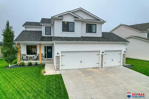 6410 White Fish Dr, Lincoln, NE 68516