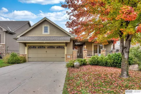 15476 Ogden Cir, Omaha, NE 68116