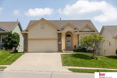 7517 S 173 St, Omaha, NE 68136