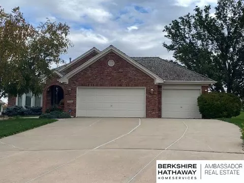 3225 N 142 St, Omaha, NE 68164