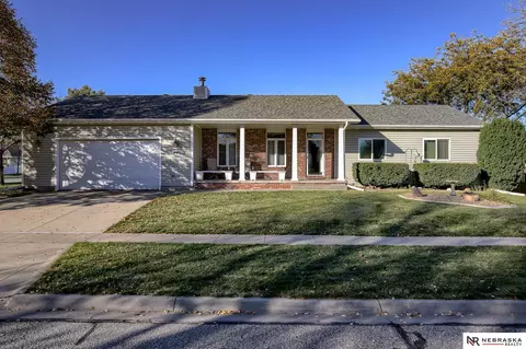 1440 Patterson Dr, Lincoln, NE 68522