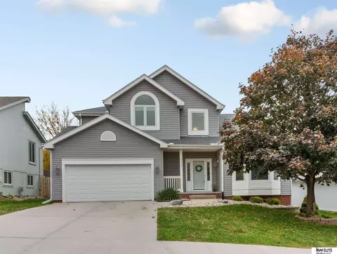 4225 N 164th St, Omaha, NE 68116