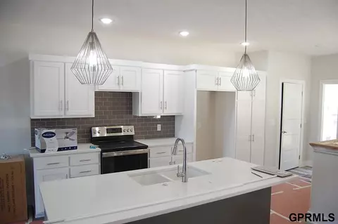 1617 Jefferson St, Bellevue, NE 68005